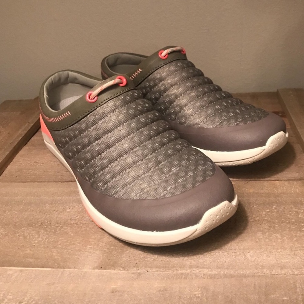 Merrell Applaud Breeze slip-on shoe NWOT